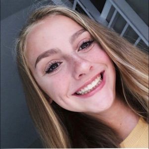 Meet your Posher, Julia